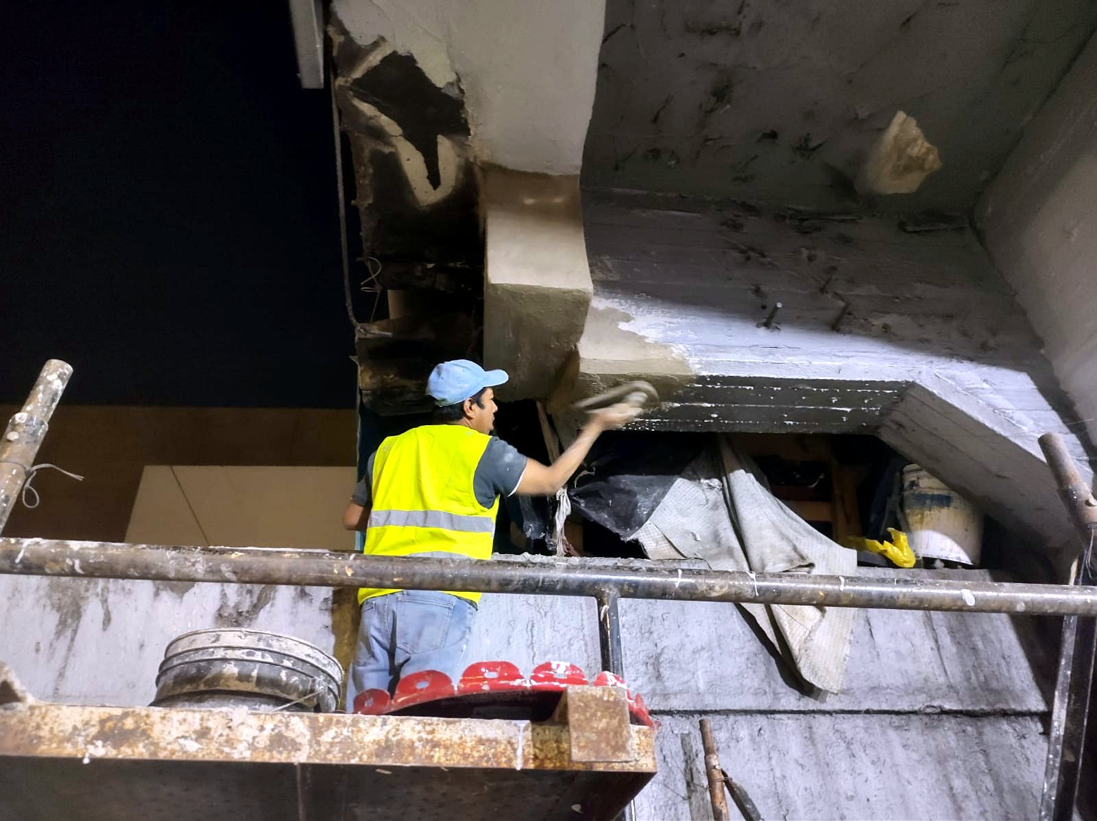 Reparación nocturna de puente con MasaRoca